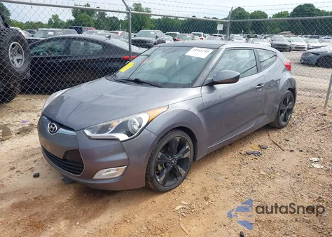 2016 Hyundai Veloster z USA, uszkodzony, nr VIN KMHTC6AD0GU250801